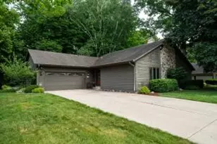 3278 S Acredale Ct, New Berlin, WI 53151 - Photo 1