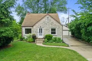 337 N 110th St, Wauwatosa, WI 53226 - Photo 1