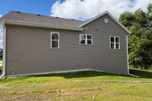 269 Cardinal Dr, Sullivan, WI 53178 - Photo 8