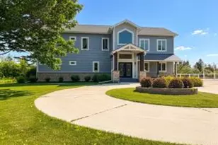 1115 Greendale Rd, Sheboygan, WI 53081 - Photo 1