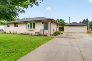 8916 S 84th St, Franklin, WI 53132 - Photo 1