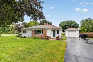 104 E 3rd Ave, Elkhorn, WI 53121 - Photo 1