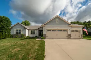 333 Nature Pl, Johnson Creek, WI 53038 - Photo 1