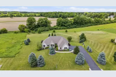 12575 N Hawks Glen Ct, Mequon, WI 53097 - Photo 1