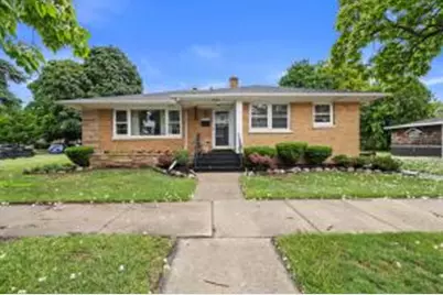 2320  51st St, Kenosha, WI 53140 - Photo 1