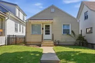 2247 E Vollmer Ave, Milwaukee, WI 53207 - Photo 1