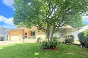 4159 N 92nd St, Wauwatosa, WI 53222 - Photo 1