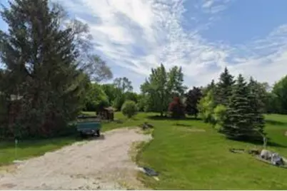 10021  Brookside Dr, Racine, WI 53108 - Photo 1