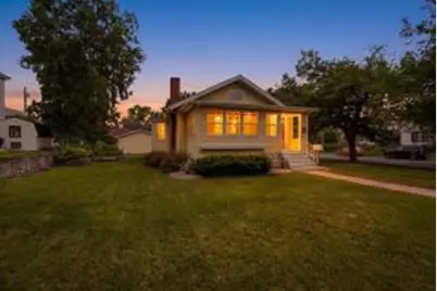 1702  Cass St, La Crosse, WI 54601 - Photo 1
