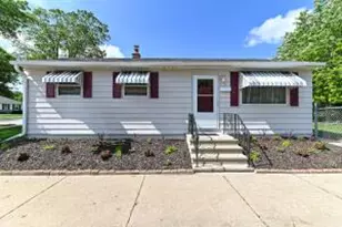 9730 W Keefe Ave, Milwaukee, WI 53222 - Photo 1