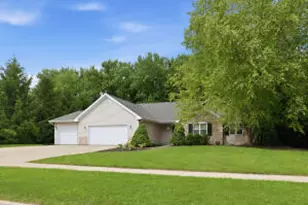 3130 Rockport Park Dr, Janesville, WI 53548 - Photo 1