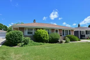 2400 W Edgerton Ave, Milwaukee, WI 53221 - Photo 1