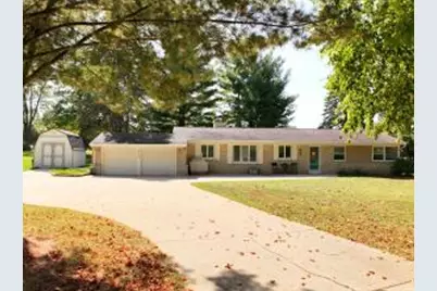 5319 W Sunnyside Dr, Mequon, WI 53092 - Photo 1