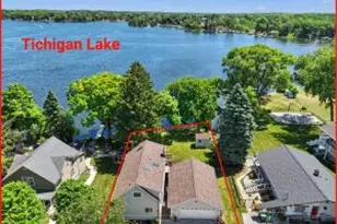 6709 Spruce Ln, Racine, WI 53185 - Photo 1