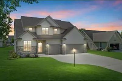7989 S River Ct, Franklin, WI 53132 - Photo 1