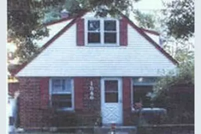 1546 S 93rd St, West Allis, WI 53214 - Photo 1