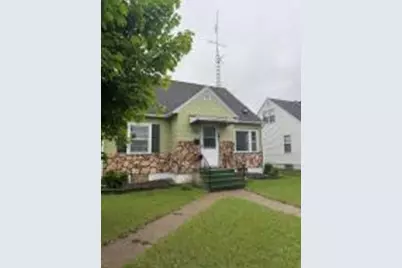 1372  Hyde Ave, La Crosse, WI 54601 - Photo 1