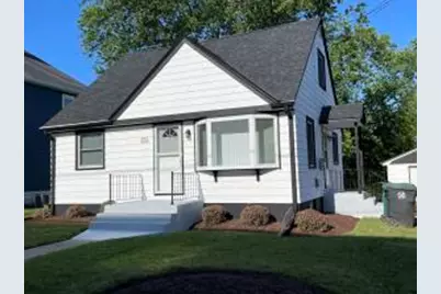 W161N8970  Hayes Ave, Menomonee Falls, WI 53051 - Photo 1