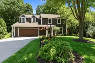 900 Apple Tree Ln, Brookfield, WI 53005 - Photo 1
