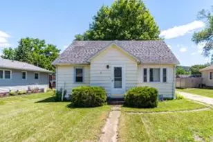 3321 26th St, La Crosse, WI 54601 - Photo 1