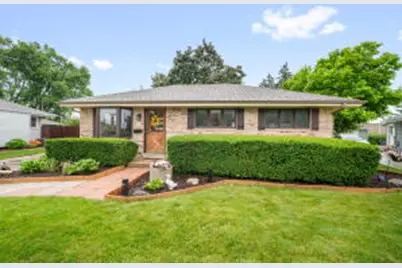 N89W15288  Jefferson Ave, Menomonee Falls, WI 53051 - Photo 1