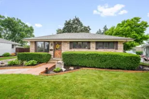 N89W15288 Jefferson Ave, Menomonee Falls, WI 53051 - Photo 1