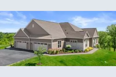 N28W25172  Parkway Ridge Cir, Pewaukee, WI 53072 - Photo 1
