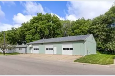 2729  George St, La Crosse, WI 54603 - Photo 1