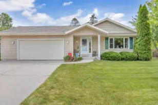 122 Foxglove Ln, Sheboygan Falls, WI 53085 - Photo 1