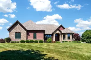 9860 Stonegate Rd, Cedarburg, WI 53012 - Photo 1
