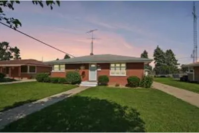 8045  17th Ave, Kenosha, WI 53143 - Photo 1