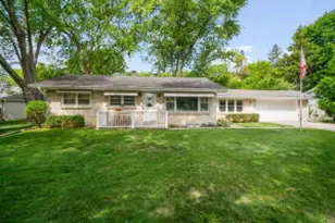 3303 N Knoll Blvd, Wauwatosa, WI 53222 - Photo 1