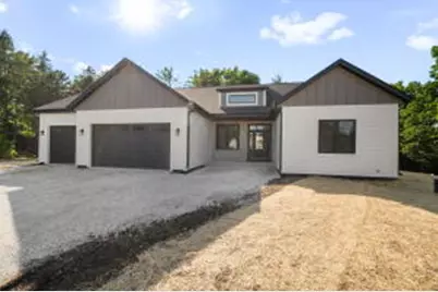 W332N4520  Grace Ct, Nashotah, WI 53058 - Photo 1