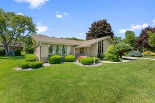4821 W Clayton Crest Ave, Greenfield, WI 53220 - Photo 1