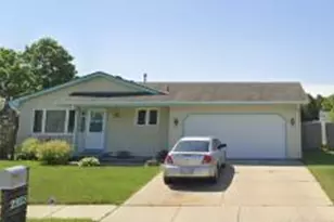 2923 Concord Dr, Racine, WI 53403 - Photo 1