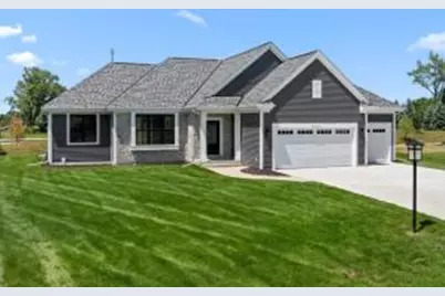 W251N2437  Valleyview Cir, Pewaukee, WI 53072 - Photo 1