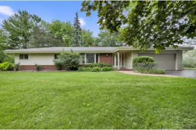 2614 W Chestnut Rd, Mequon, WI 53092 - Photo 1