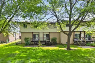 W163N11463 Windsor Ct, Germantown, WI 53022 - Photo 1