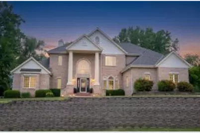 N51W19090  Crest View Ter, Menomonee Falls, WI 53051 - Photo 1