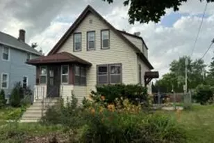 147 E Cotton St, Fond du Lac, WI 54935 - Photo 1