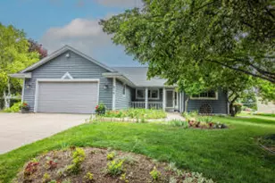 214 S Cottrell Dr, Saukville, WI 53080 - Photo 1