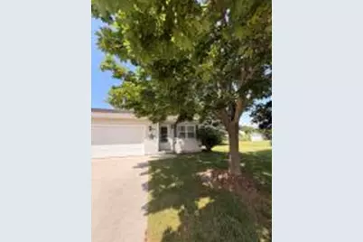 4537  Oaktree Ct, Manitowoc, WI 54220 - Photo 1
