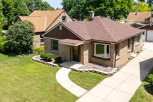 2406 S 82nd St, West Allis, WI 53219 - Photo 1