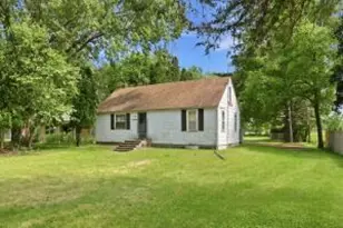 W376S5156 E Pretty Lake Rd, Ottawa, WI 53118 - Photo 1