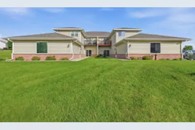 334  Brookside Dr, Mayville, WI 53050 - Photo 1