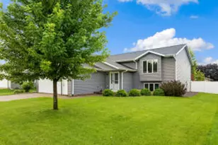 430 Lee Dr, West Salem, WI 54669 - Photo 1