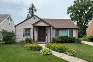 1106 Kensington Ave, Plymouth, WI 53073 - Photo 1