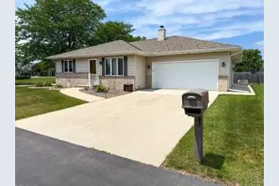 5  Prestige Cir, Fond du Lac, WI 54935 - Photo 1