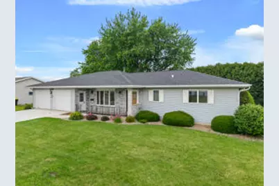 703  Hokah St, Caledonia, MN 55921 - Photo 1