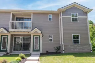 2748 Hidden Dr, Saint Francis, WI 53235 - Photo 1
